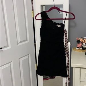 One shoulder dress